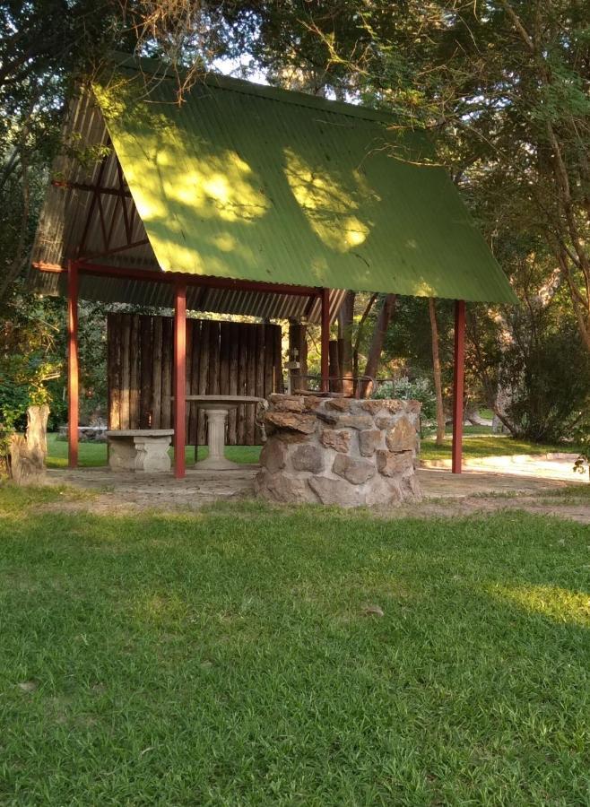 Готель Mukuku Rest Camp Shimweghe Екстер'єр фото