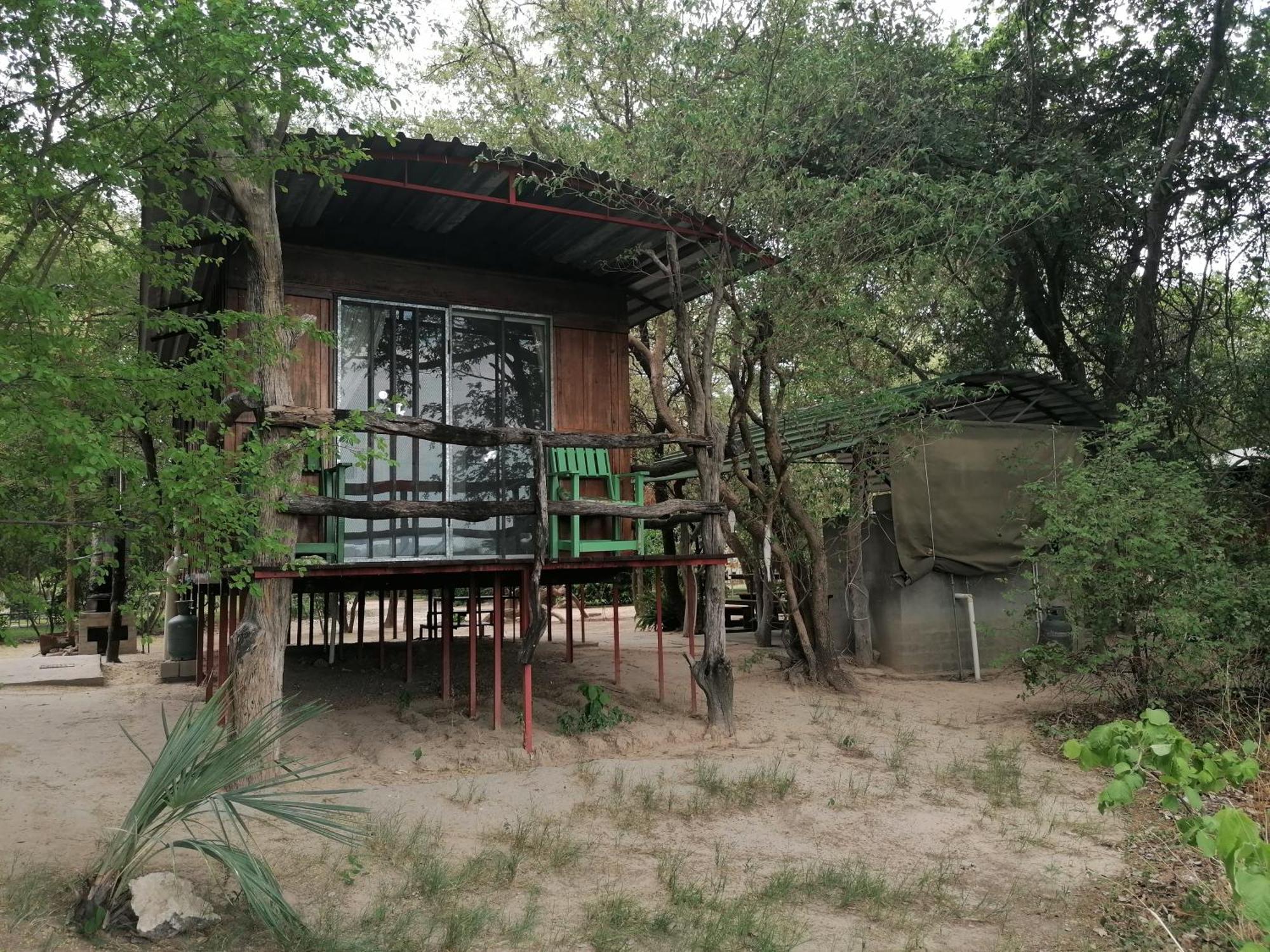 Готель Mukuku Rest Camp Shimweghe Екстер'єр фото