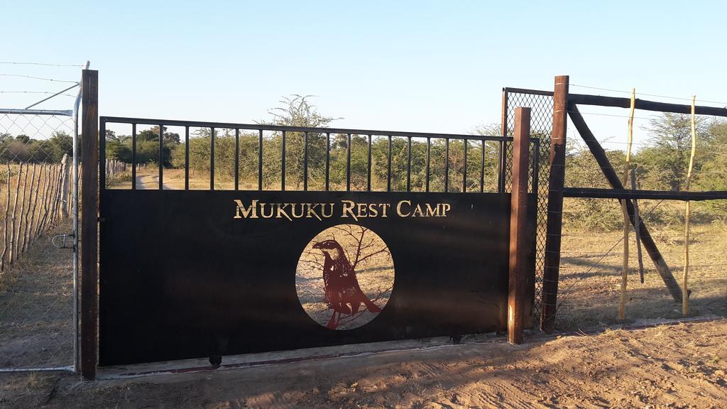 Готель Mukuku Rest Camp Shimweghe Екстер'єр фото